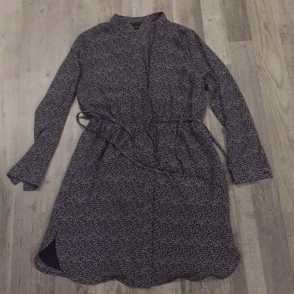 Perfect ANN TAYLOR spring dress